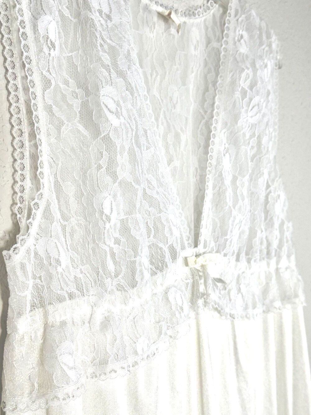 Vintage 80s Sportlite Lace Nylon Nightgown Ivory Maxi M Fairy Bridal USA - Picture 3 of 9